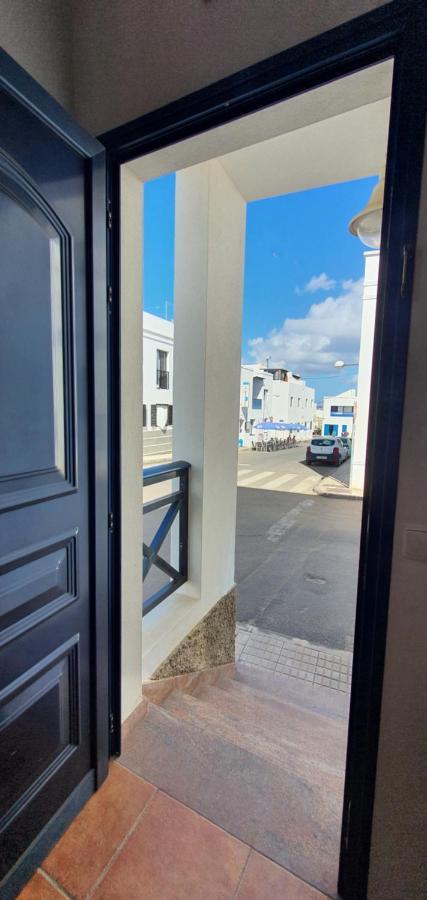 Brisa De Caleta De Famara Apartment Bagian luar foto